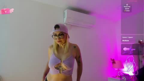 Candie  online show from 28, 4, 2026