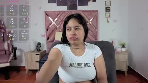 Snapshot of candy_chloe02 chatting on 25, 5, 2026 Im ChloeJoin The Fan Club online show from 25, 5, 2026
