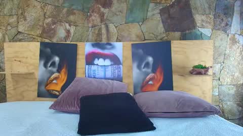 Jolie online show from 7, 2, 2026