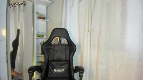 Nickol online show from 18, 9, 2025