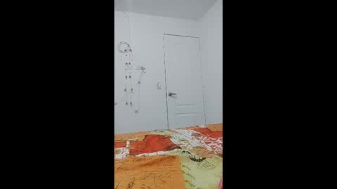 Snapshot of candy_kyle chatting on 2, 12, 2025 candy kyle online show from 2, 12, 2025