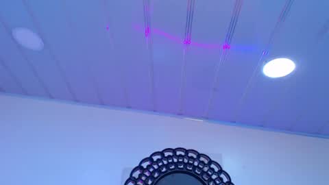 Snapshot of candy_lux_ chatting on 7, 5, 2026 Candy online show from 7, 5, 2026
