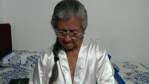 candy online show from 28, 4, 2026