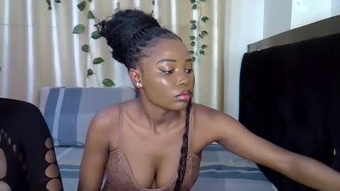 Snapshot of candy_pop1 chatting on 17, 10, 2025 CANDY online show from 17, 10, 2025