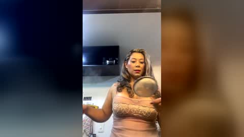 candy_queen81 online show from 28, 4, 2026