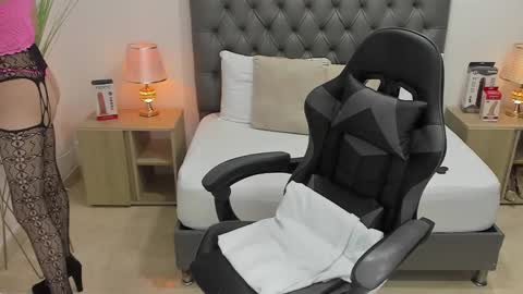 CANDY online show from 29, 1, 2025