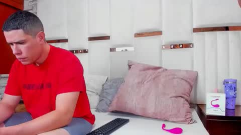 Snapshot of candyandsteven chatting on 17, 11, 2025 candyandsteven online show from 17, 11, 2025