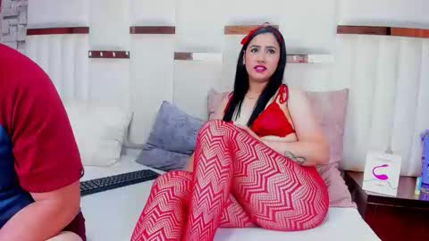 Snapshot of candyandsteven chatting on 24, 11, 2025 candyandsteven online show from 24, 11, 2025