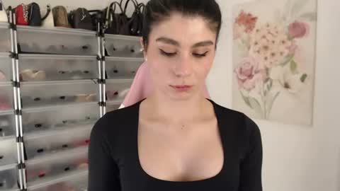 sara ivonne online show from 5, 8, 2026