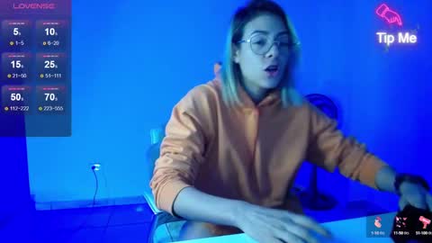 Candy Dowson online show from 19, 2, 2025