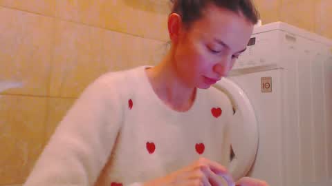 CANDYJESx online show from 12, 1, 2025