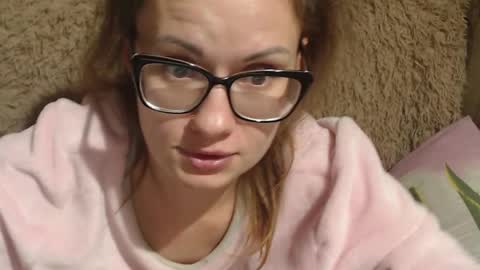 say meow and send tips  online show from 1, 12, 2024