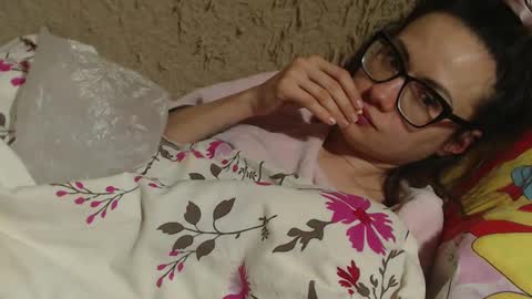 say meow and send tips  online show from 21, 2, 2025