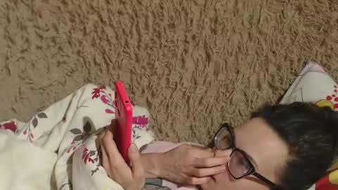 say meow and send tip  online show from 19, 2, 2025