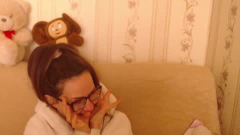 say meow and send tip  online show from 5, 3, 2025