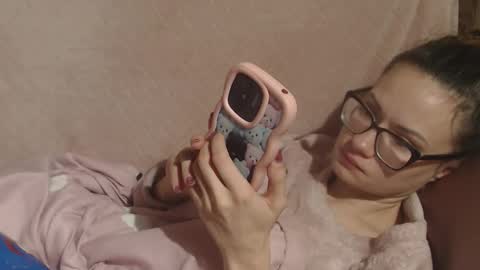 say meow and send tip  online show from 16, 12, 2025