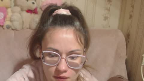 say meow and send tip  online show from 16, 4, 2026