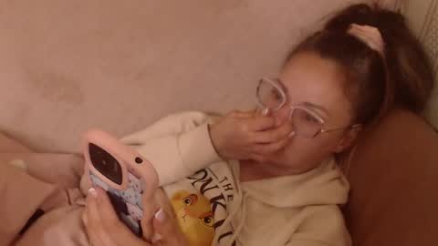 Snapshot of candylady136 chatting on 30, 4, 2026 say meow and send tip online show from 30, 4, 2026