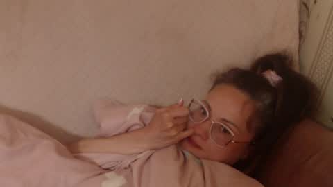 Snapshot of candylady136 chatting on 10, 5, 2026 say meow and send tip online show from 10, 5, 2026