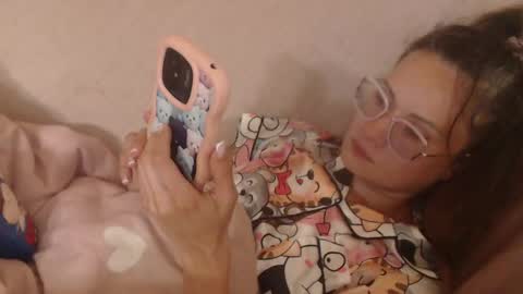 Snapshot of candylady136 chatting on 12, 5, 2026 say meow and send tip online show from 12, 5, 2026