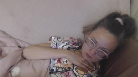 Snapshot of candylady136 chatting on 15, 5, 2026 say meow and send tip online show from 15, 5, 2026