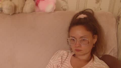 Snapshot of candylady136 chatting on 8, 6, 2026 say meow and send tip online show from 8, 6, 2026