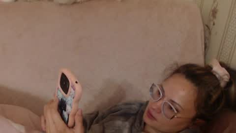 say meow and send tip  online show from 12, 7, 2026