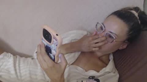 say meow and send tip  online show from 18, 7, 2026