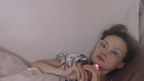 say meow and send tip  online show from 23, 7, 2026