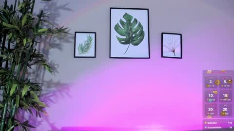 Isabella online show from 5, 1, 2025