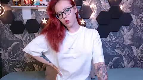 Snapshot of candyyyyrio chatting on 5, 5, 2026 Mia online show from 5, 5, 2026