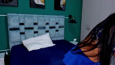 canelaa sweett online show from 9, 3, 2026