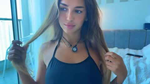 Caroline online show from 30, 11, 2025