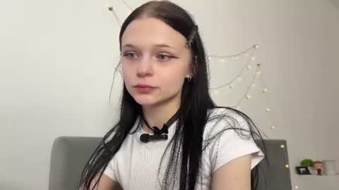 Snapshot of canikissyou_ chatting on 2, 7, 2026 Caroline online show from 2, 7, 2026