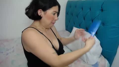 capricornio___ online show from 17, 2, 2025