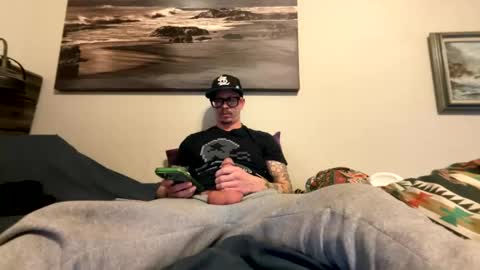 Snapshot of captaincumgun chatting on 7, 3, 2026 Captaincumgun online show from 7, 3, 2026