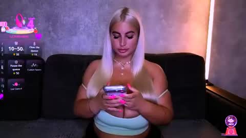 Snapshot of cara__harris chatting on 11, 6, 2026 . . online show from 11, 6, 2026
