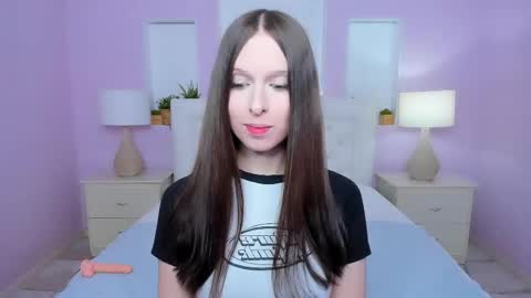   Cara  My schedule this week  Wed Thu Fri Sat 2300  0800 overnight online show from 24, 4, 2026