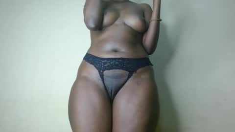 Snapshot of caramelebony_ chatting on 7, 3, 2025 caramelebony_ online show from 7, 3, 2025