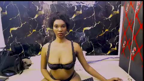 caramelminxx_ online show from 19, 6, 2026
