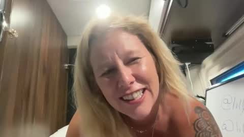 Snapshot of carebear5719 chatting on 19, 5, 2026 carebear5719 online show from 19, 5, 2026