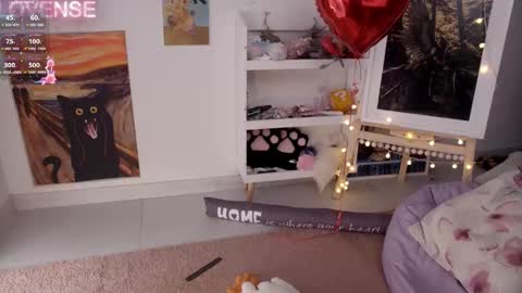 NONA    follow online show from 15, 2, 2025