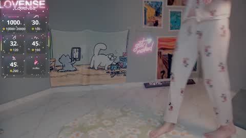 NONA    follow online show from 21, 9, 2025