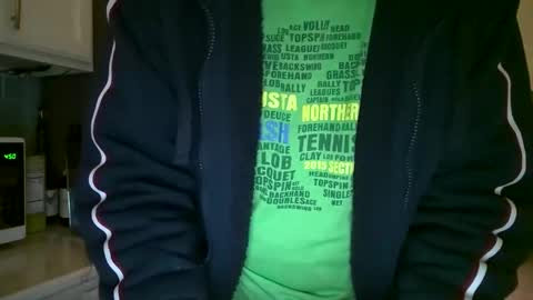 Caressluving online show from 4, 3, 2025