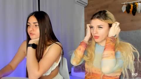 Snapshot of caressyourself chatting on 1, 2, 2025 caressyourself online show from 1, 2, 2025