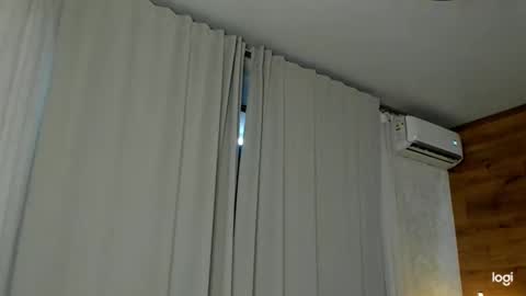 Snapshot of caressyourself chatting on 6, 2, 2025 caressyourself online show from 6, 2, 2025