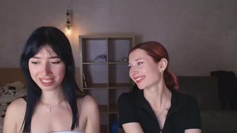 Snapshot of caressyourself chatting on 18, 9, 2025 caressyourself online show from 18, 9, 2025