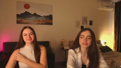 Snapshot of caressyourself chatting on 6, 1, 2026 caressyourself online show from 6, 1, 2026