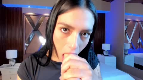 Carina online show from 25, 1, 2025