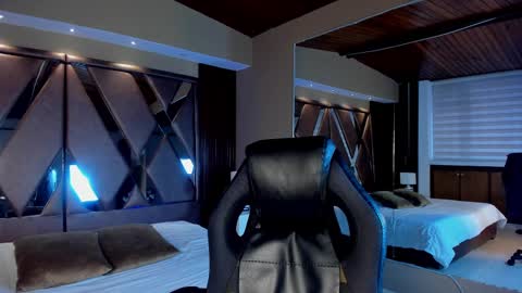 Carina online show from 19, 2, 2025